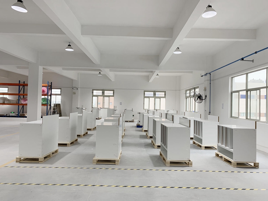 優尼科斯居家辦公用品需求量增大，訂單暴增